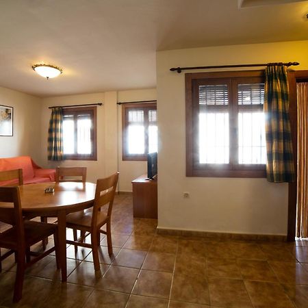 Apartamentos Berrocal Alcala del Jucar Exterior foto