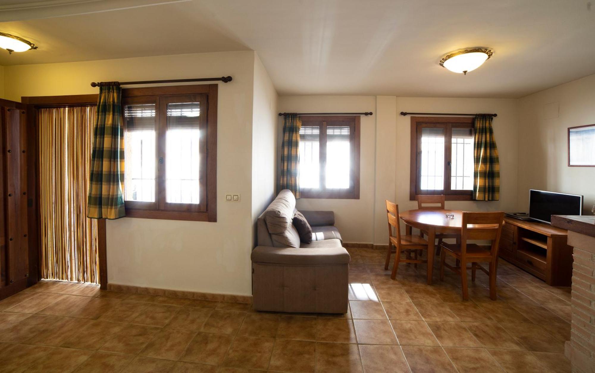 Apartamentos Berrocal Alcala del Jucar Exterior foto